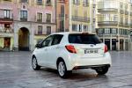 Toyota Yaris Hybrid 2014 года